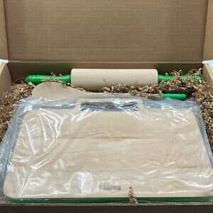 JK Adams Children’s Kids Baking Cooking Kitchen Set NIB Cutting Board